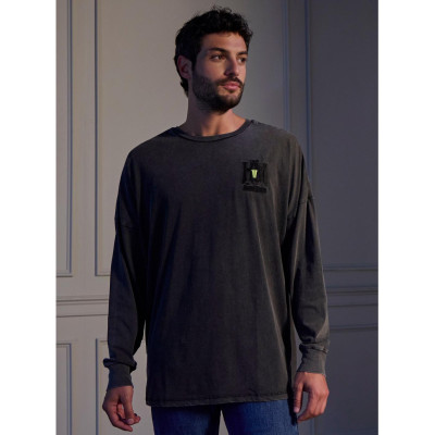 Our Universe Disney The Haunted Mansion Hitchhiking Ghosts Glow-In-The-Dark Hype Jersey - Import Octobre 202534443799_hi?$produ