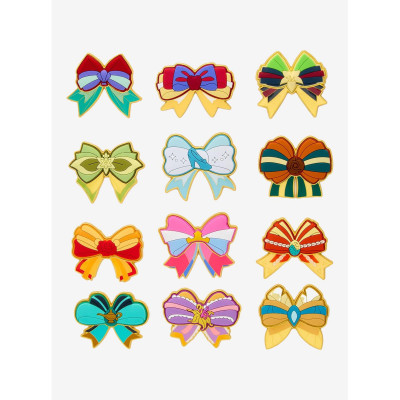 Loungefly Disney Princess Bow Blind Box Enamel Pin - Import Novembre 202534563211_hi?$productMainDesktop$&fmt=auto1234534563241