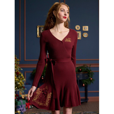 Her Universe Disney Beauty And The Beast Belle Pull Robe - Import Décembre 202534877756_hi?$productMainDesktop$&fmt=auto1234534