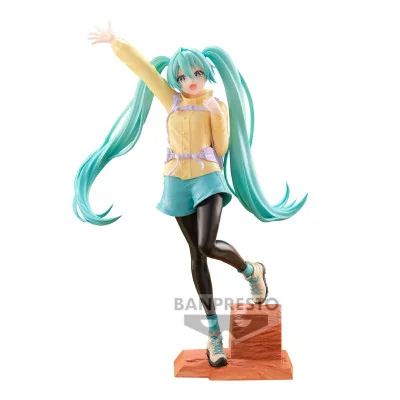 Banpresto - Hatsune Miku Holiday Memories Mountain Climbing 20cm W119 - arrivage janvier 2025 -