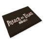 Sd toys attaque des titans aot paillasson 60x40cm logo blanc - tapis / paillasson - préco mars 2025 Sd toys attaque des titans aot paillasson 60x40cm logo blanc - tapis / paillasson - préco mars 2025