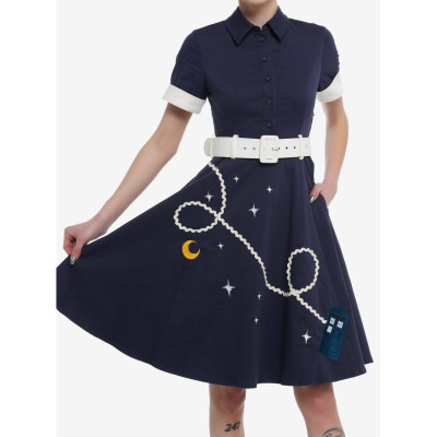 Her Universe Doctor Who Retro Dress With ceinture Her Universe Exclusive - Préco Juin 202531087325_hi?$productMainDesktop$&fmt=a