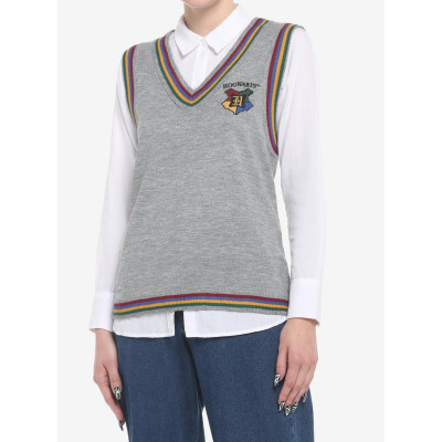 Her Universe Harry Potter Hogwarts Pull Vest - Préco Juin 202519168000_hi?$productMainDesktop$&fmt=auto1234519168000