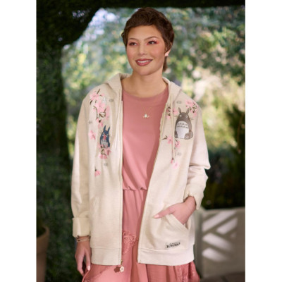 Our Universe Studio Ghibli® Mon voisin Totoro Cherry Blossom Zip Sweatshirt à capuche - Préco Juin 202533188804_hi?$productMainD