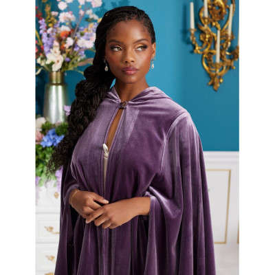 Her Universe Bridgerton Lady Whistledown Velvet Cape Her Universe Exclusive - Import Août 202532050286_hi?$productMainDesktop$&f
